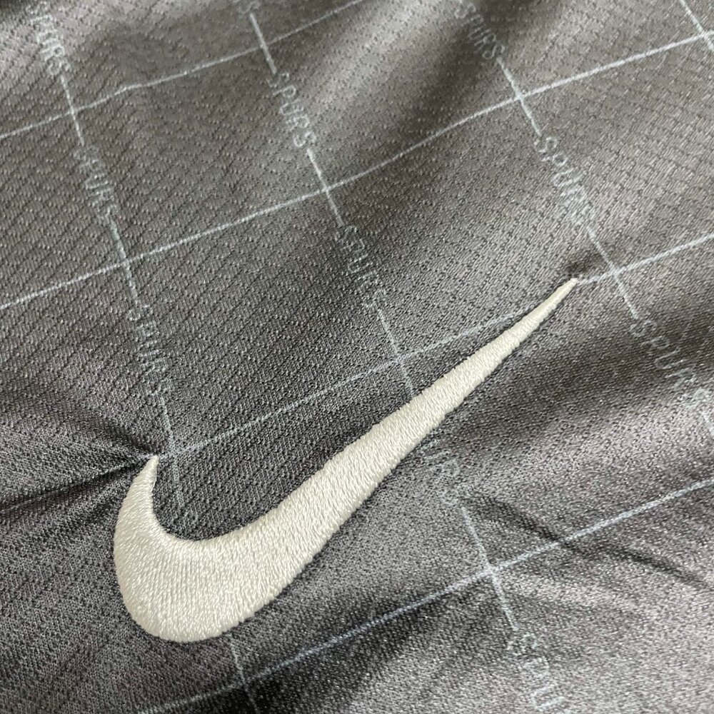Nike Black Tottenham Hotspur Jersey - Picture 5 of 10